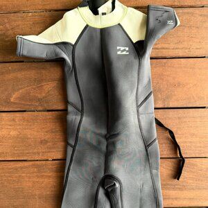 Quicksilver Wetsuit Kids size 6
